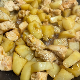 【メイン】じゃがいもと鶏肉の照り煮。※シンプル